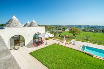 Trulli Terra Rossa